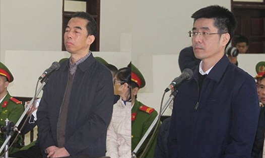 Cựu Thứ trưởng Tô Anh Dũng (trái) và cựu điều tra viên Hoàng Văn Hưng tại phiên toà phúc thẩm vụ chuyến bay giải cứu. Ảnh: H.Nguyên