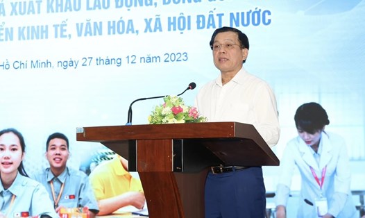 Thứ trưởng Bộ LĐTBXH Nguyễn Bá Hoan phát biểu tại hội thảo. Ảnh: BTC