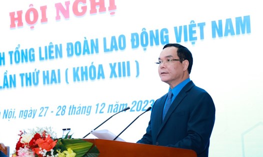 Chủ tịch Tổng Liên đoàn Lao động Việt Nam Nguyễn Đình Khang phát biểu bế mạc hội nghị. Ảnh: Hải Nguyễn 
