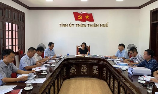 Ủy ban Kiểm tra Tỉnh ủy Thừa Thiên Huế đã thông qua việc thi hành kỷ luật đối với Đảng ủy Sở Y tế tỉnh nhiệm kỳ 2015 - 2020 và đảng viên liên quan. Ảnh: Tỉnh ủy Thừa Thiên Huế.