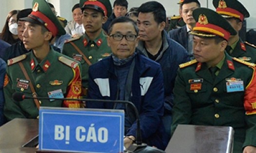 Bị cáo Trịnh Thanh Hùng tại phiên toà vụ Việt Á, phần do quân đội xét xử. Ảnh: Quang Việt