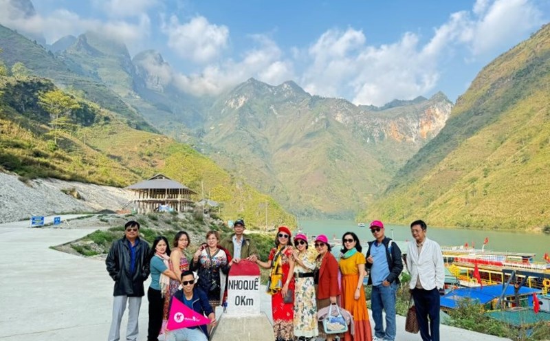 Dịp lễ, Tết là thời điểm để nhiều gia đình, nhóm bạn bè lên kế hoạch du lịch, nghỉ dưỡng. Ảnh: Công ty Du lịch Việt cung cấp