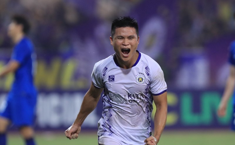 Phạm Tuấn Hải có năm thi đấu thăng hoa cùng Hà Nội FC và cả đội tuyển Việt Nam. Ảnh: Minh Dân