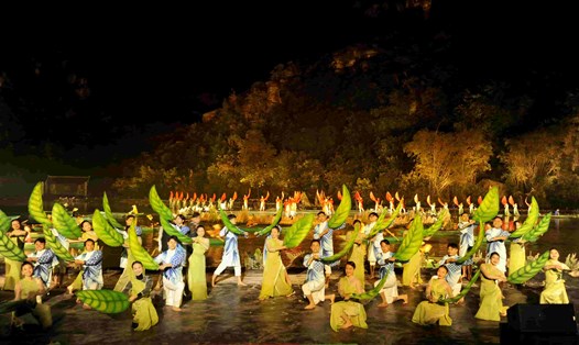 Chương trình di sản văn hóa Nam Bộ được tổ chức tại khu du lịch sinh thái Tràng An (Ninh Bình). Ảnh: Diệu Anh
