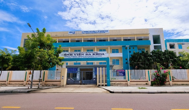 Bệnh viện đa khoa Trường CĐYT Quảng Nam tạm dừng hoạt động từ giữa tháng 1.2023, dù vẫn còn nợ hơn 800 triệu đồng tiền lương của NLĐ. Ảnh: Hoàng Bin.  
