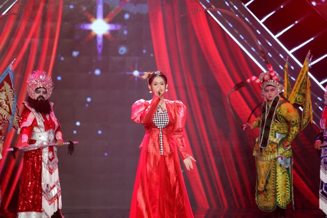 Ca sĩ Jee Trần gây ấn tượng ở Đấu trường ngôi sao. Ảnh: NSCC.
