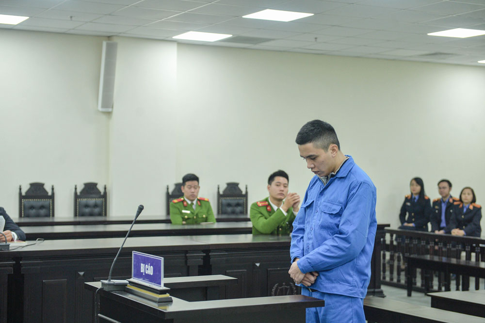 Nguyễn Đức Trung thừa nhận hành vi bắt cóc nhằm chiếm đoạt tài sản. Ảnh: Quang Việt