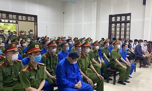 Liên quan đến những sai phạm tại Cục Đường thủy nội địa Việt Nam, nhiều cán bộ phải hầu tòa. Ảnh: Nguyên Hùng