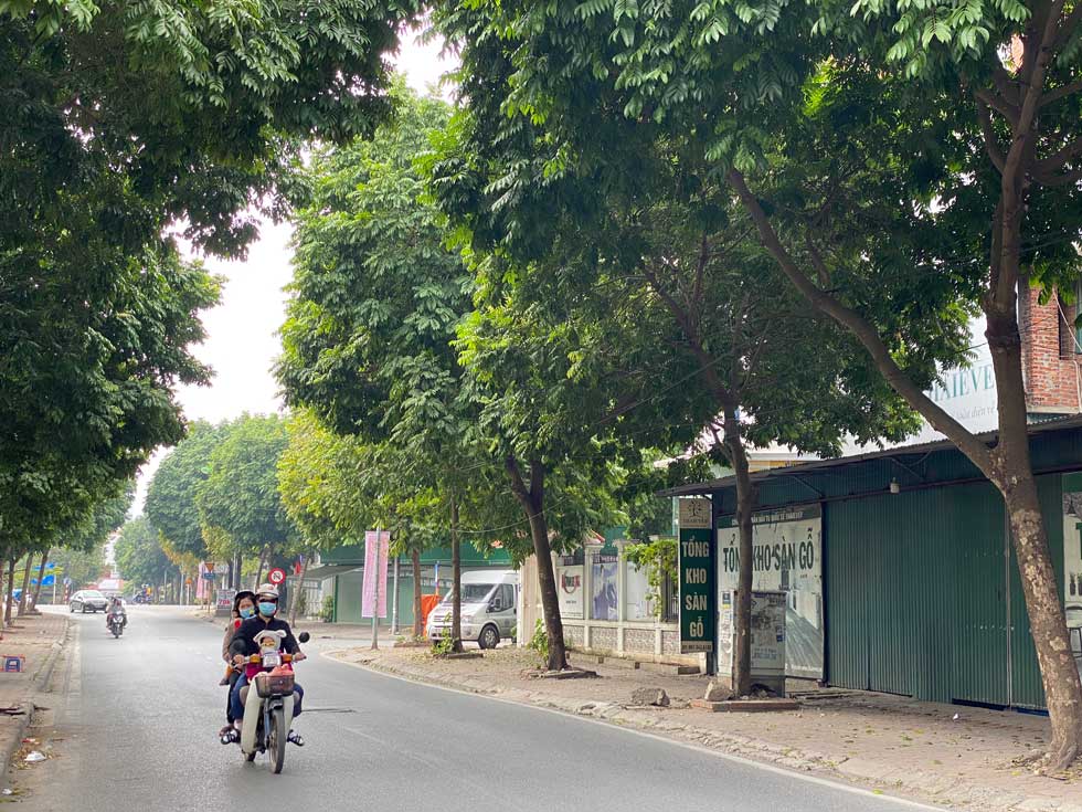 Theo Phó Chủ tịch UBND quận Nam Từ Liêm Trần Thanh Long, các cơ quan, đơn vị, các phòng, ban chuyên môn của quận thực hiện tốt công tác quản lý tuyến phố, quản lý dân cư theo đúng quy định.