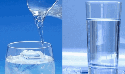 Uống quá nhiều nước có thể dẫn đến hạ natri máu. Đồ hoạ: Hạ Mây