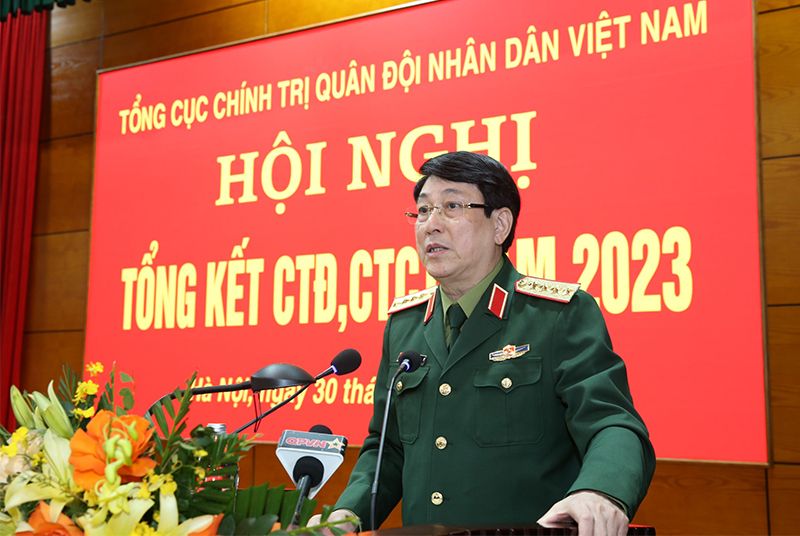 Đại tướng Lương Cường, Ủy viên Bộ Chính trị, Ủy viên Thường vụ Quân ủy Trung ương, Chủ nhiệm Tổng cục Chính trị QĐND Việt Nam phát biểu tại Hội nghị. Ảnh: Nguyễn Bằng