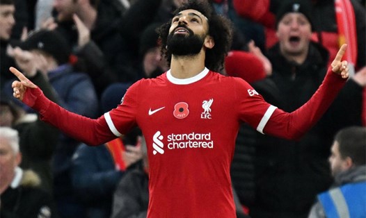 Liverpool sẽ không có sự phục vụ của Mohamed Salah trong thời gian tới.  Ảnh: AFP