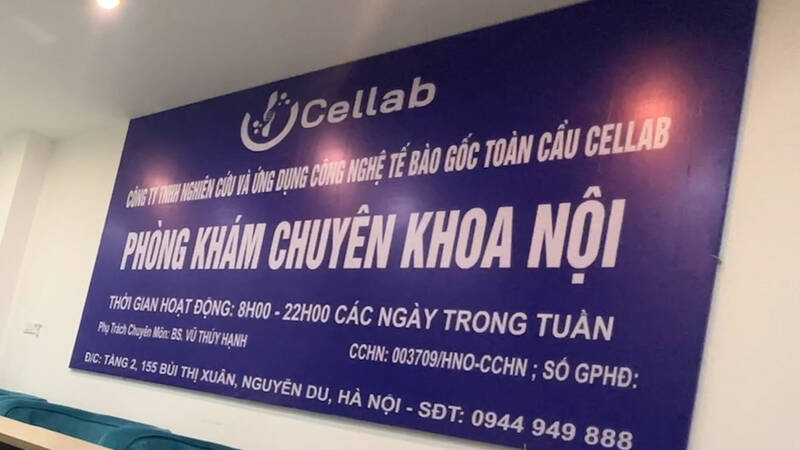 Biển bảng quảng cáo của phòng khám Cellab 155 Bùi Thị Xuân (Hai Bà Trưng, Hà Nội). Ảnh: Nhóm PV.