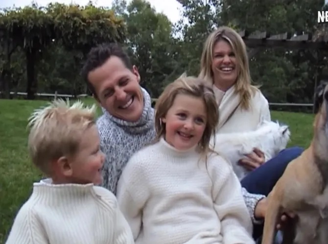 Hình ảnh gia đình Schumacher trong phim tài liệu của Netflix. Ảnh: The Sun