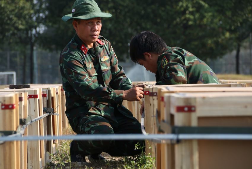 UBND tỉnh Bình Dương cho biết, đêm nay sẽ diễn ra chương trình nghệ thuật đặc biệt chào mừng Tết Dương lịch 2024 và kỷ niệm 27 năm Ngày thành lập tỉnh sẽ tổ chức từ 20 giờ đến 22 giờ tại Sân khấu ngoài trời Công viên trước Trung tâm Hành chính tỉnh.