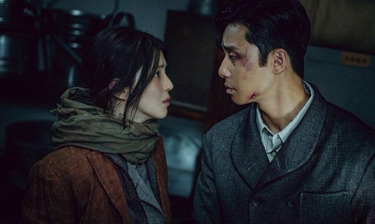 Phim "Sinh vật Gyeongseong" của Park Seo Joon - Han So Hee được đầu tư khủng vẫn nhận "mưa" lời chê. Ảnh: Nhà sản xuất