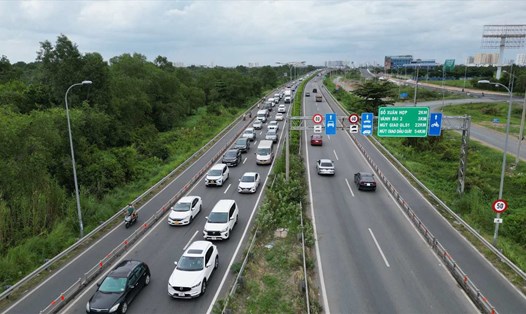 Đường dẫn cao tốc TPHCM - Long Thành - Dầu Giây sẽ được mở rộng lên 8 làn xe. Ảnh: Hữu Chánh