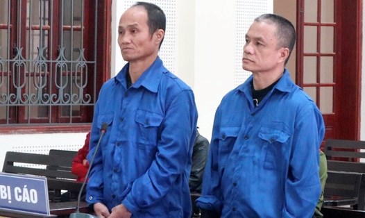 Hai bị cáo Nguyễn Gia Thắng và Hoàng Mai Hiền tại tòa. Ảnh: Quỳnh Trang