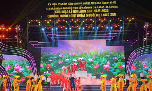 Lễ khai mạc Lễ hội Làng Sen năm 2023 do tinh Nghệ An tổ chức. Ảnh: Hải Đăng