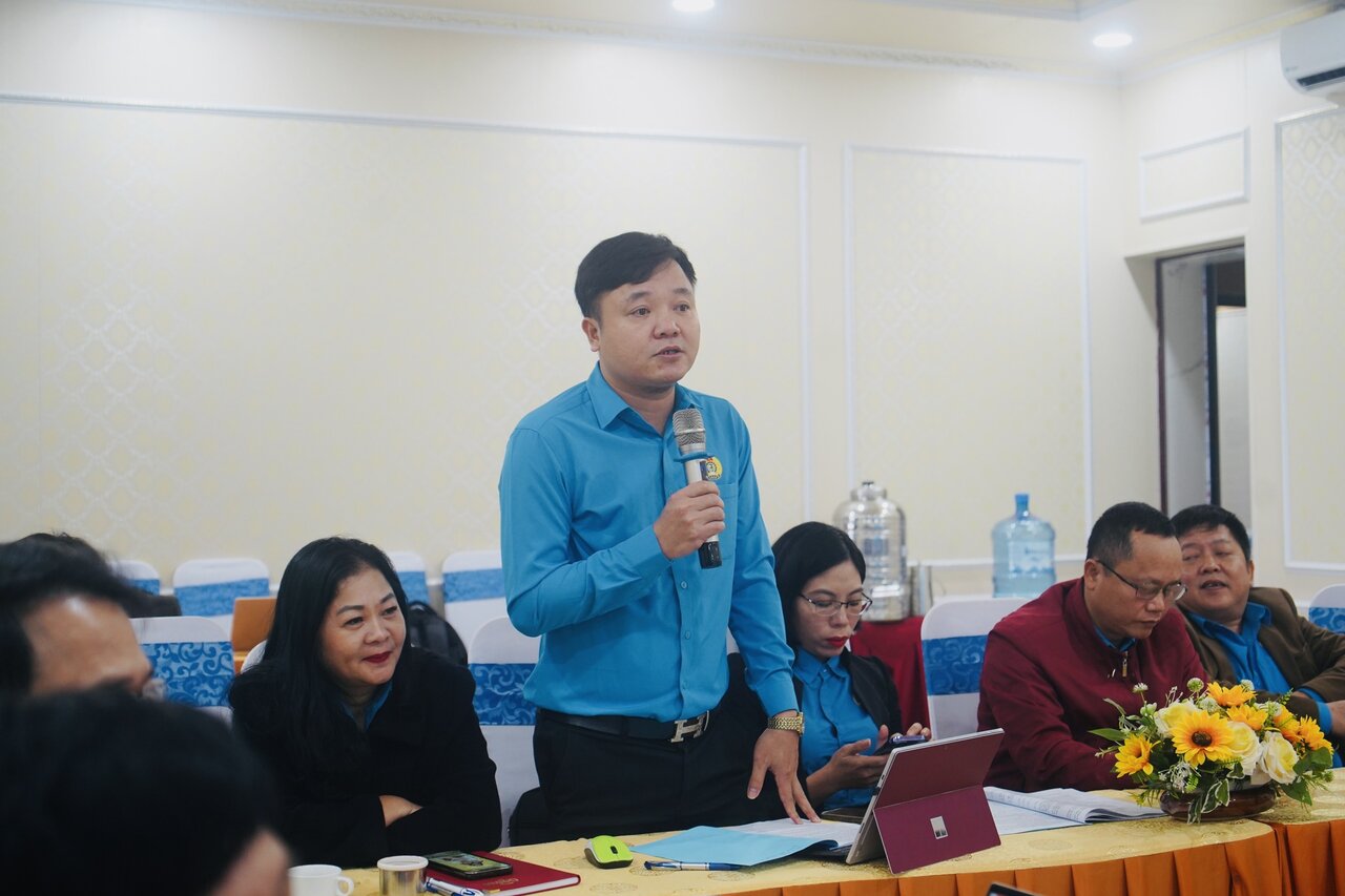 Ông Phạm Thanh Tùng - Chủ tịch Công đoàn Ngành Công thương phát biểu góp ý tại hội nghị. Ảnh: Quỳnh Trang