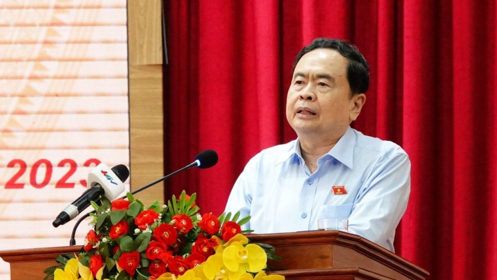 Phó Chủ tịch Thường trực Quốc hội Trần Thanh Mẫn phát biểu tại buổi tiếp xúc. Ảnh: Tạ Quang