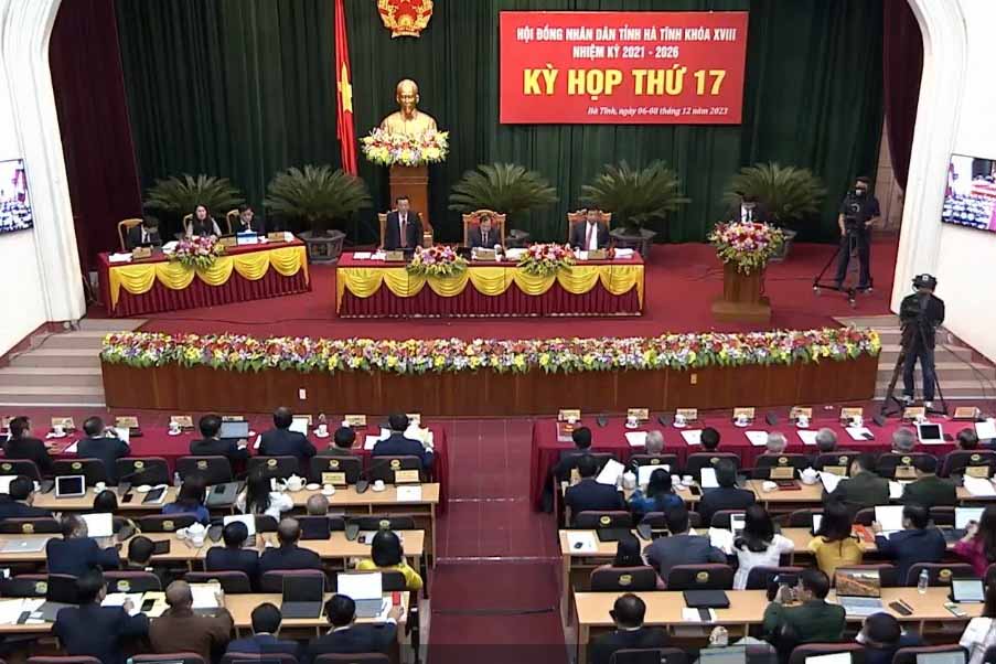 Kỳ họp thứ 17 HĐND tỉnh Hà Tĩnh khóa 18 đang diễn ra từ ngày 6 - 8.12. Ảnh: Hà Tĩnh.