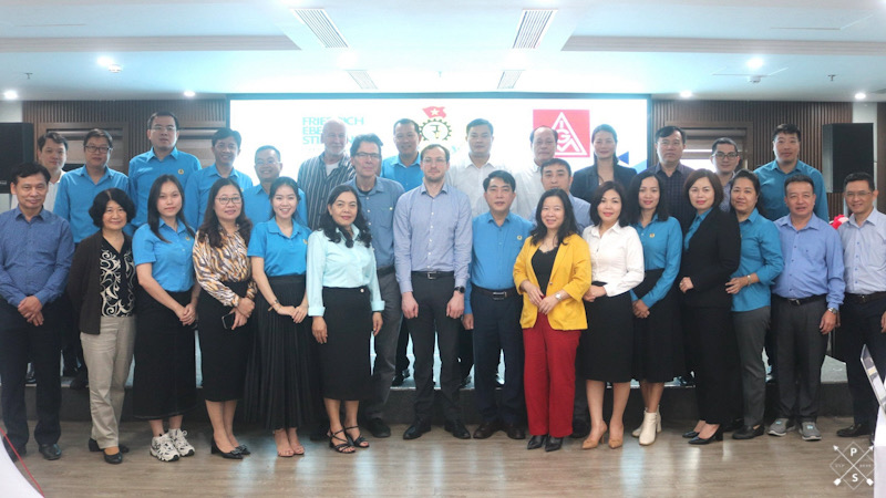 Các đại biểu tham gia khoá tập huấn. Ảnh: Lê Phi Long