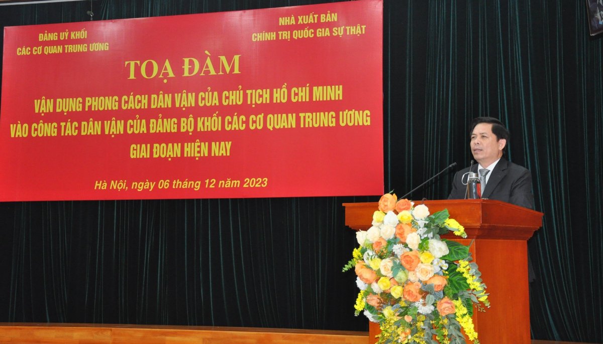 Ông Nguyễn Văn Thể - Bí thư Đảng ủy Khối các cơ quan Trung ương - phát biểu tại tọa đàm chiều 6.12. Ảnh: T.Vương