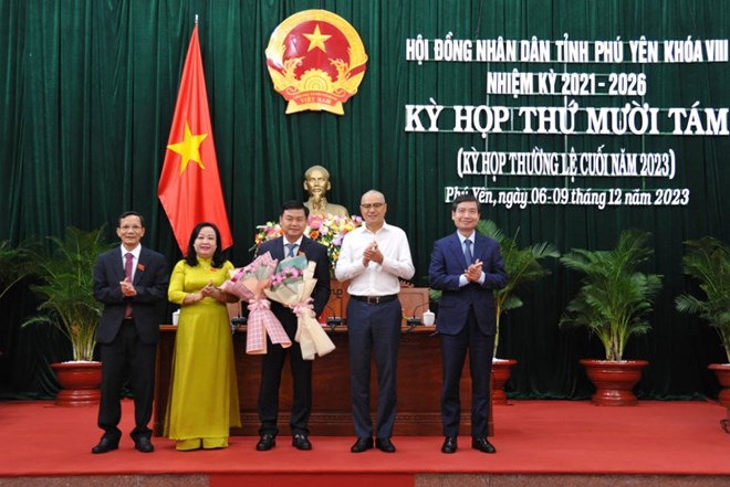 Phú Yên bầu thêm Phó Chủ tịch HĐND tỉnh