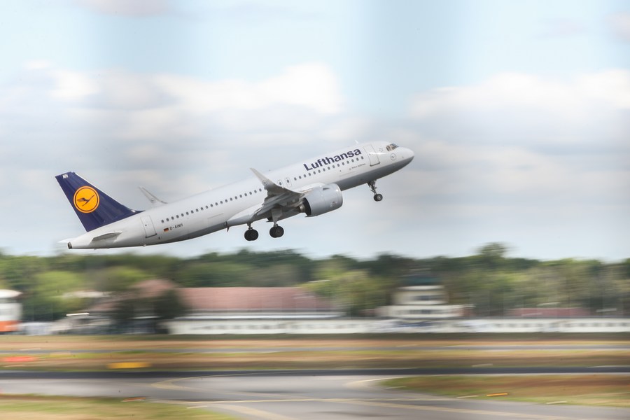 Máy bay của hãng hàng không Lufthansa, Đức. Ảnh: Xinhua