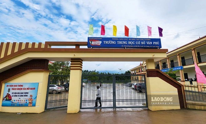 Trường THCS Văn Phú nơi xảy ra vụ việc cô giáo bị nhóm học sinh chửi bới. Ảnh: Lam Thanh
