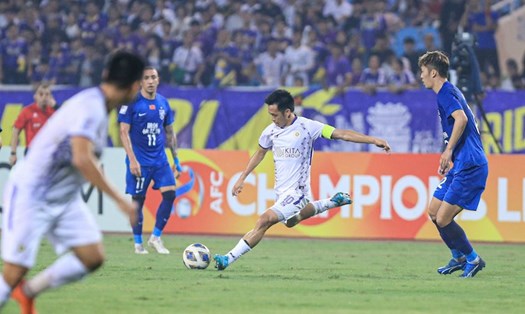Hà Nội FC có thêm kinh nghiệm sau khi tham dự giải châu Á. Ảnh: Minh Dân