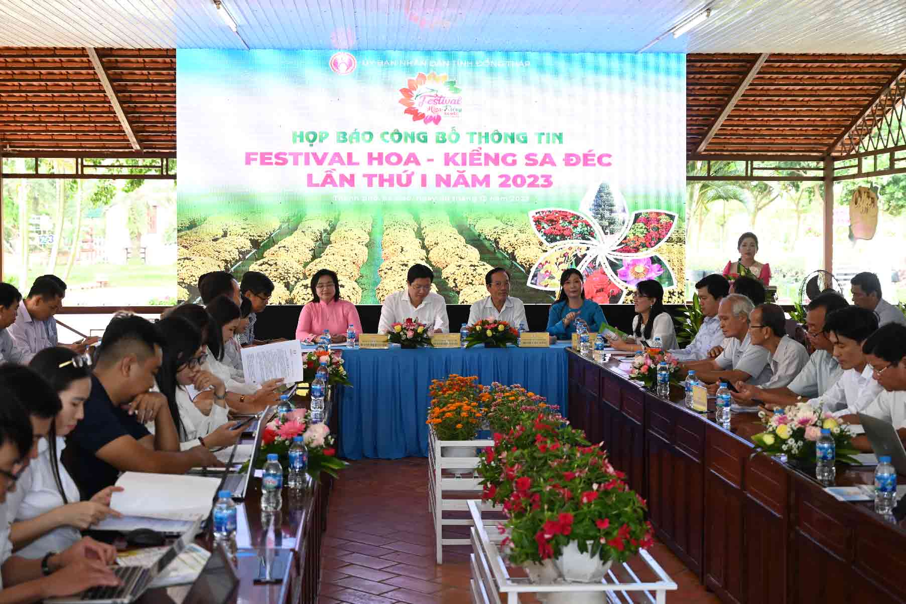 Quang cảnh buổi họp báo. Ảnh: Đạt Phan