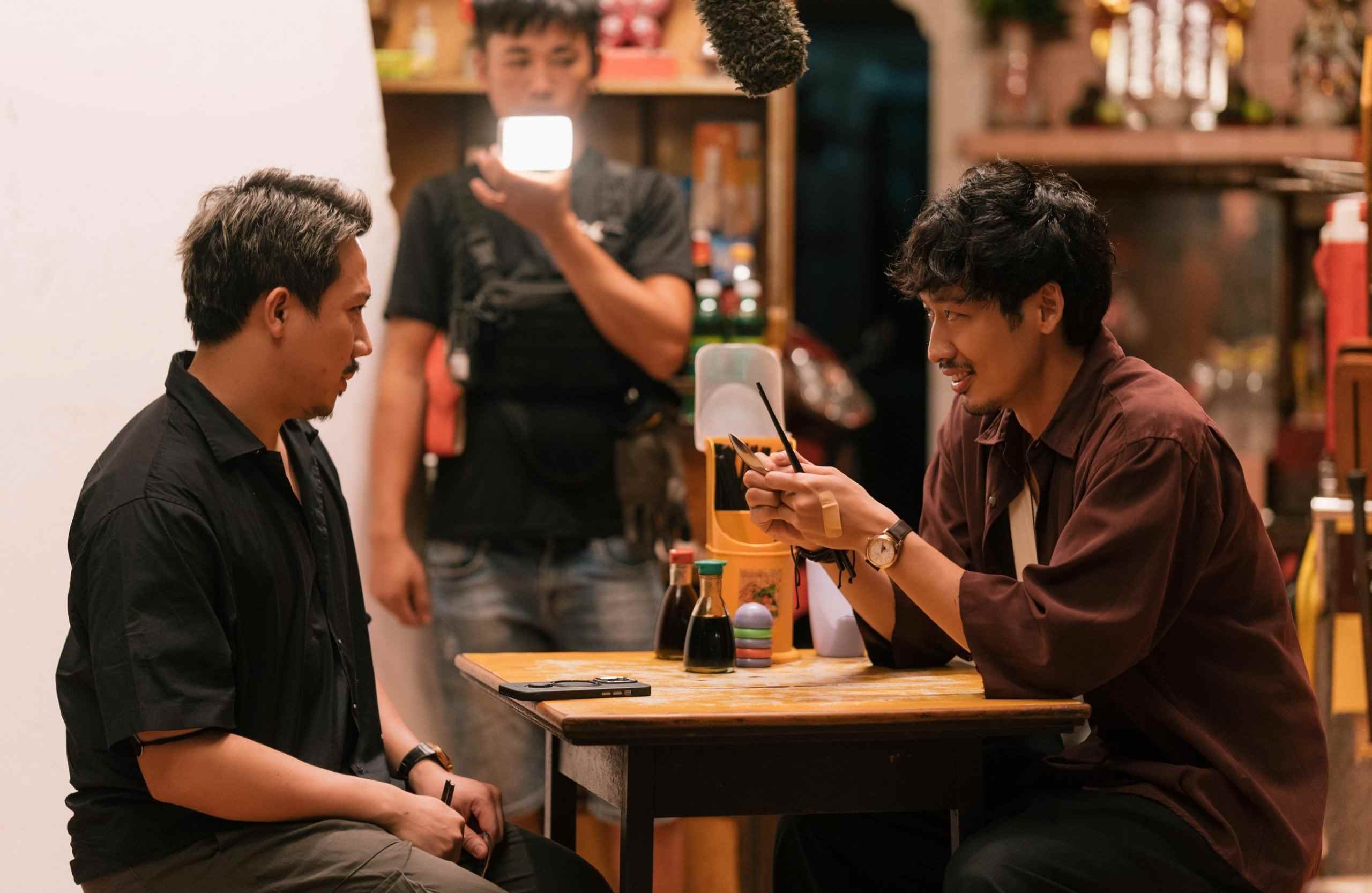 Bộ phim “Mai” đánh dấu lần thứ 2 hợp tác giữa Trấn Thành và Tuấn Trần. Ảnh: NSX.