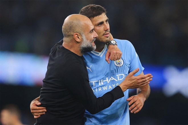 Pep Guardiola và vấn đề vắng Rodri trong đội hình Man City