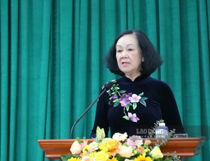 Đồng chí Trương Thị Mai - Uỷ viên Bộ Chính trị, Thường trực Ban Bí thư, Trưởng ban Tổ chức Trung ương - phát biểu tại hội nghị. Ảnh: Thành Nhân