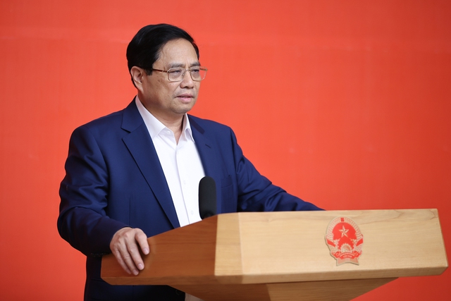 Thủ tướng Phạm Minh Chính phát biểu tại phiên họp thứ nhất của Tiểu ban Kinh tế - Xã hội Đại hội đại biểu toàn quốc lần thứ XIV của Đảng. Ảnh: VGP