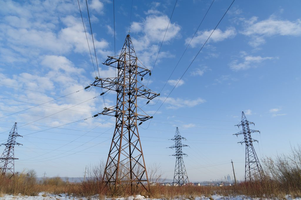Ukraina phải nhập khẩu điện khẩn cấp từ láng giềng. Ảnh: Atlantic Council