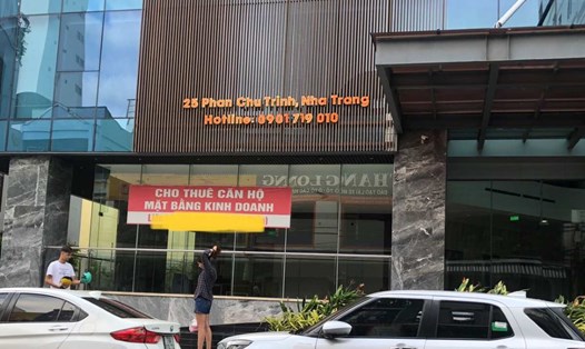 Vi phạm quy định về phòng cháy chữa cháy, tổ hợp căn hộ khách sạn ở Nha Trang bị đình chỉ hoạt động. Ảnh: Phương Linh