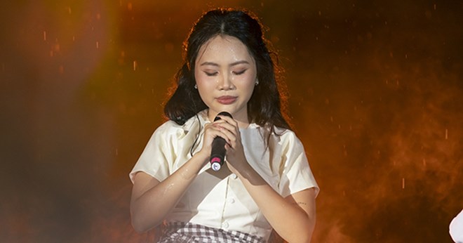 Phương Mỹ Chi phản bác thông tin lộ clip nóng