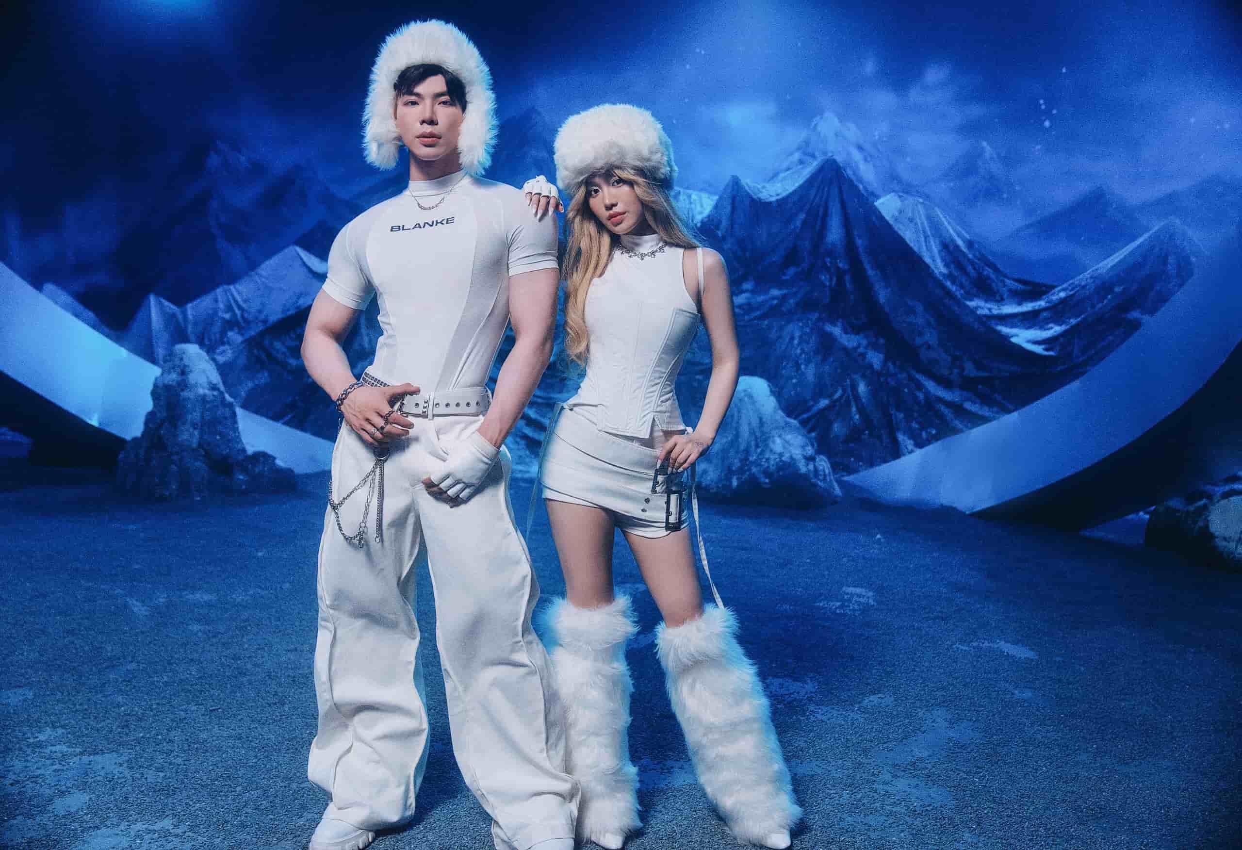 Erik cùng Han Sara gửi đến khán giả món quà âm nhạc cuối năm. Ảnh: NVCC.