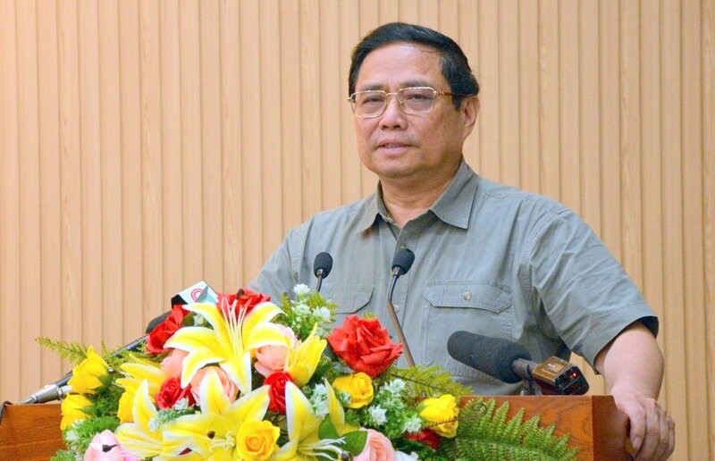 Thủ tướng Chính phủ Phạm Minh Chính làm việc với Ban Thường vụ Tỉnh ủy Cà Mau. Ảnh: Nhật Hồ