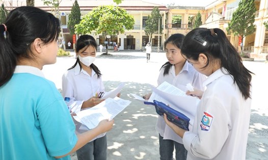 Kỳ thi tuyển sinh vào lớp 10 THPT năm học 2024 - 2025 tại Ninh Bình có nhiều điểm mới, điều chỉnh so với năm học 2023 - 2024. Ảnh: Diệu Anh