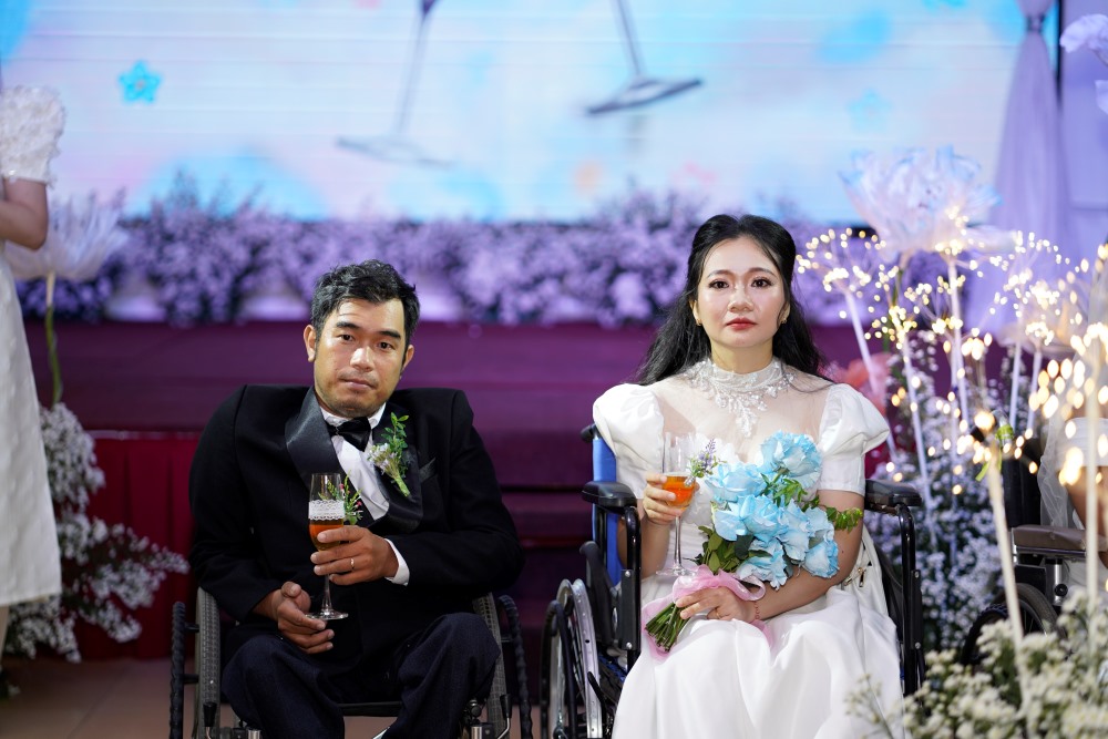 Cặp đôi anh Vũ Sơn - chị Mỹ Dung tại hôn lễ. Ảnh: Mỹ Lệ