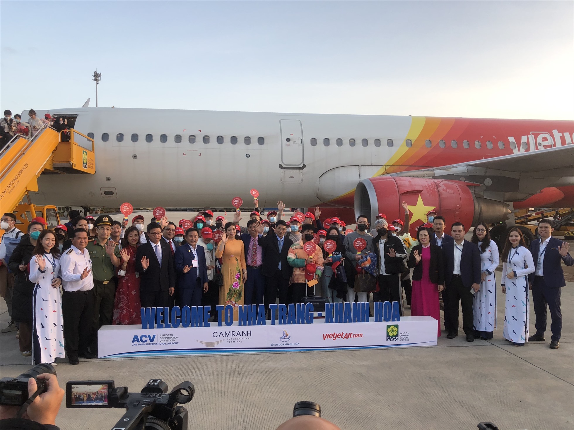 Khánh du lịch đến Khánh Hòa trong dịp Tết Nguyên đán. Ảnh: Thu Cúc