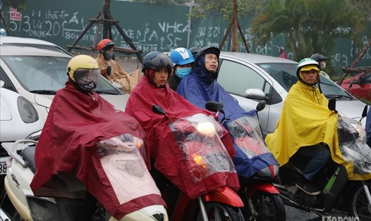 Trong 10 ngày tới Hà Nội có mưa phùn rả rích. Ảnh: Tạ Quang.