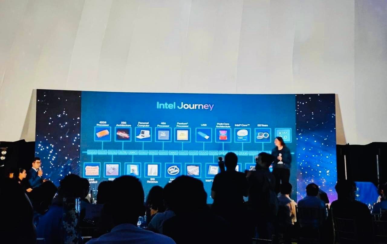 Intel trong một sự kiện ra mắt sản phẩm mới tại Việt Nam. Ảnh: Võ Lê