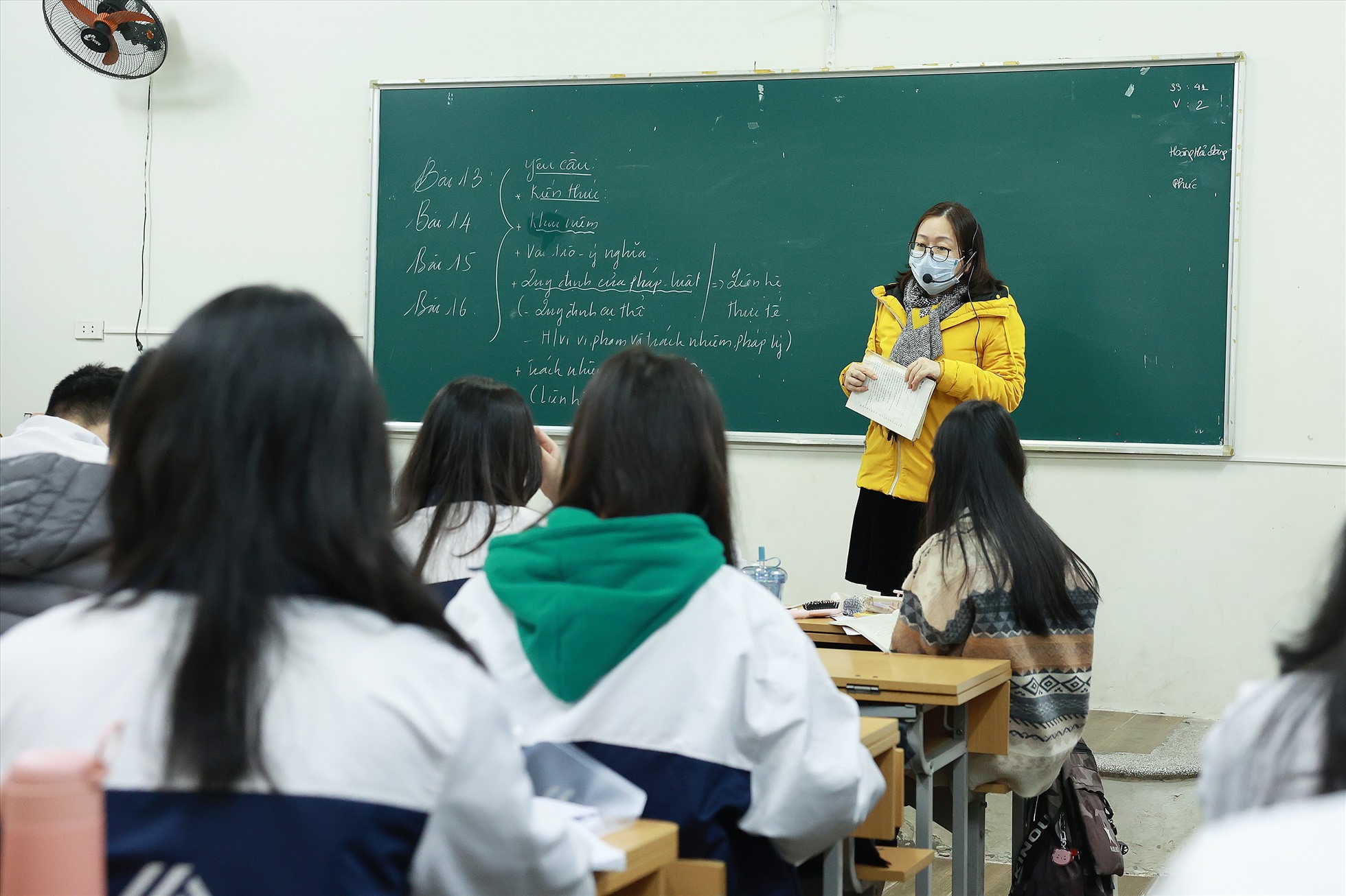 Nhiều trường chuyên, trường chất lượng cao tại Hà Nội tổ chức các đợt thi thử vào lớp 6, lớp 10. Ảnh minh hoạ: Hải Nguyễn