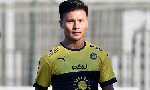 Quang Hải tiếp tục không được đăng kí ở Pau FC. Ảnh: Pau FC