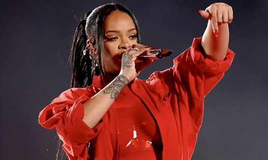 Rihanna trên sân khấu Super Bowl 2023. Ảnh: Twitter Rihanna